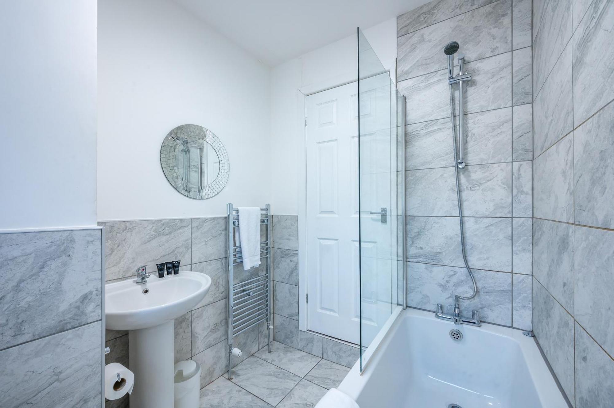 *Ra60G* For Your Most Relaxed & Cosy Stay + Free Parking + Free Fast Wifi * Morley  Kültér fotó